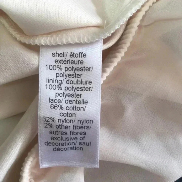 Maurices plus size 1 =16/18 cream‎ top/blouse with white lace accent - Picture 5 of 8